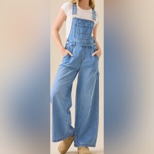 NWT Altar'd State Women's Medium Brayden Overalls SOLD OUT ONLINE!